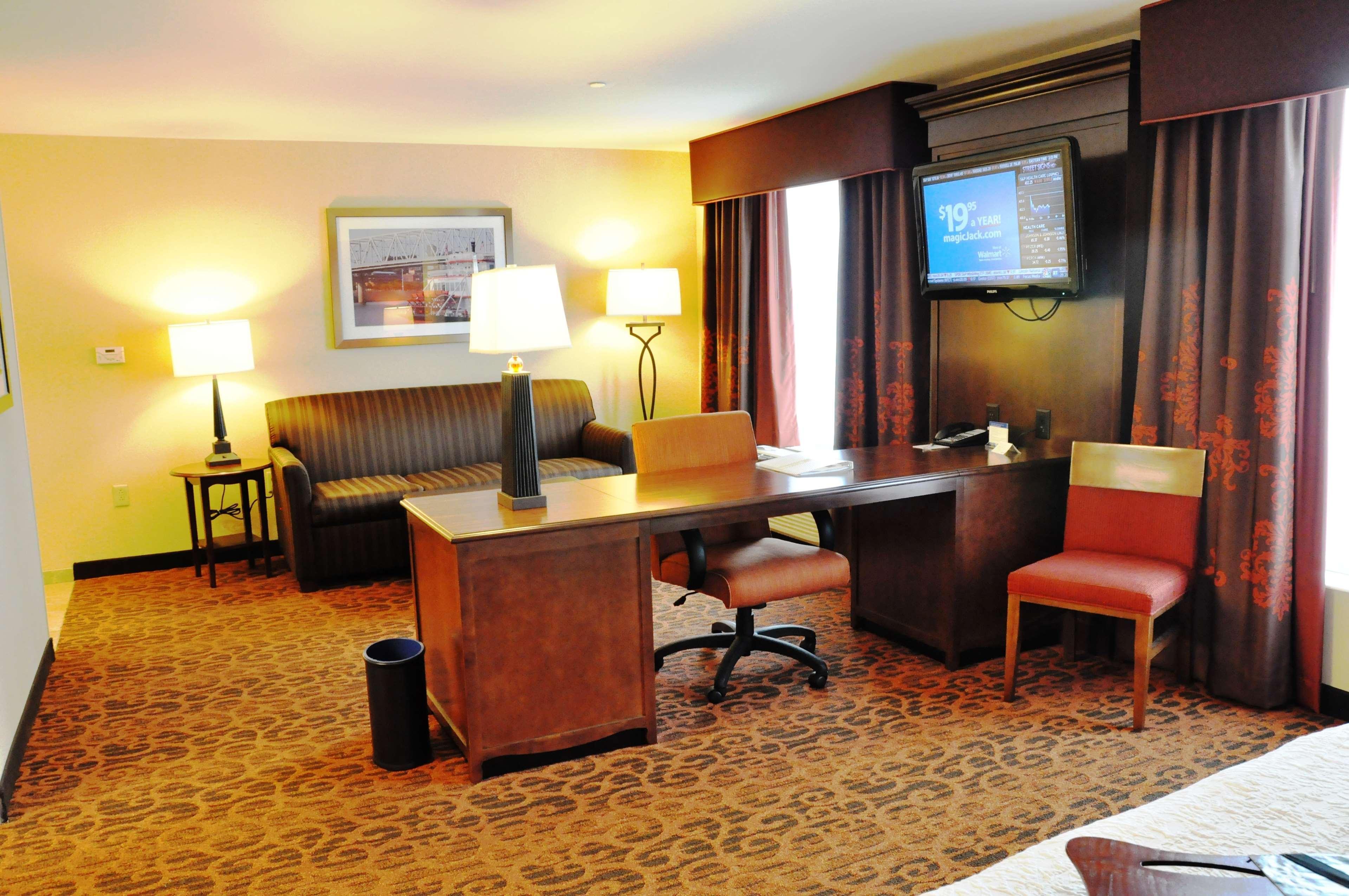 Hampton Inn & Suites Cincinnati / Uptown - University Area Quarto foto