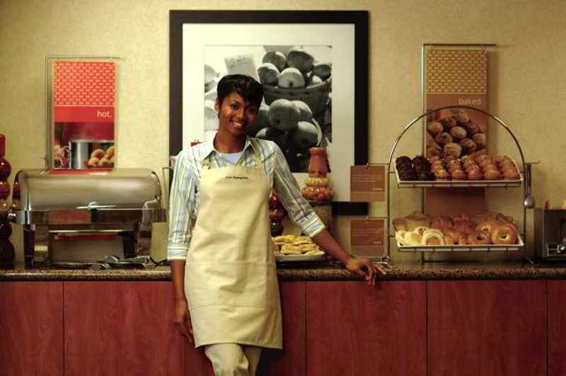 Hampton Inn & Suites Cincinnati / Uptown - University Area Restaurante foto